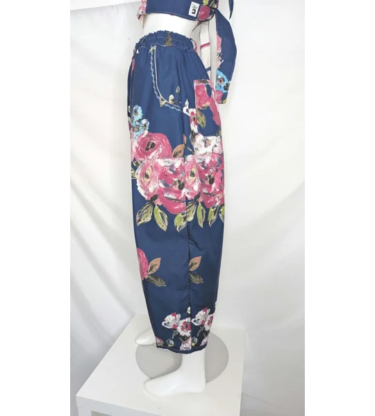 Barrel Leg trousers size 12, fushia night