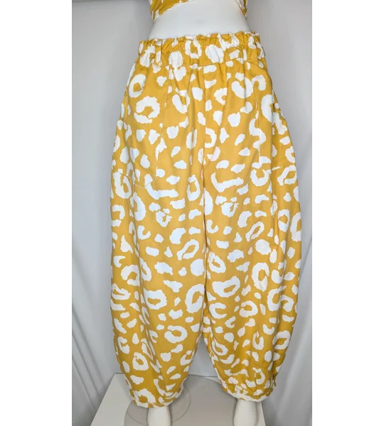 Reworked barrel Leg Trousers: Size 18 jungle sun
