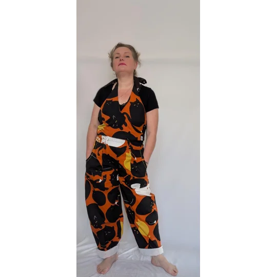 Made to order halterneck reversible top. Tie back and neck.
