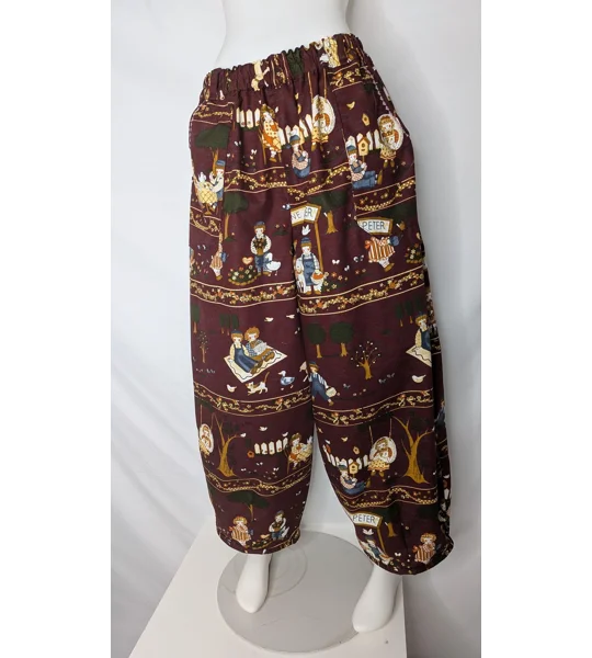 Trousers Size 20, Barrel leg, rag doll garden