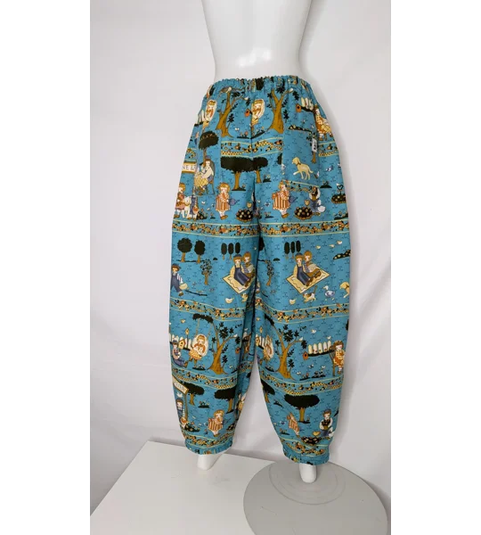 Trousers Size 14, Barrel leg, rag doll dogs and cats