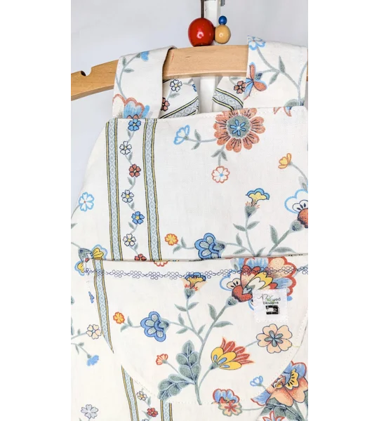 Baby Dungarees age 3-6m, climbing flowers