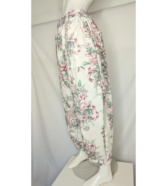 Reworked barrel Leg Trousers: Size 16, antique leafy rose