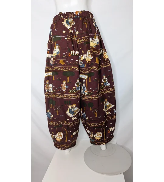Trousers Size 20, Barrel leg, rag doll garden