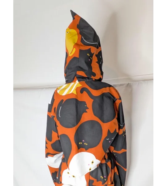 Pixie style jacket: Unique cats print crop jacket, Size 12