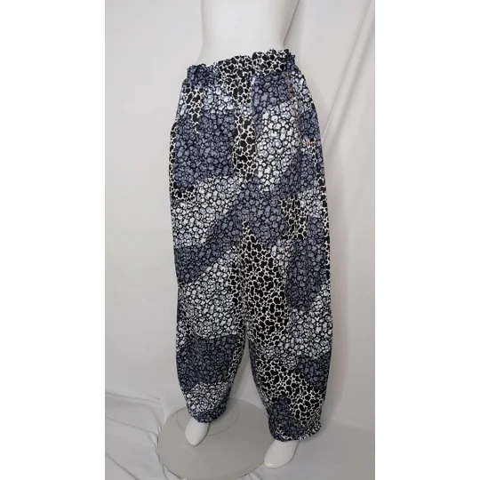 Barrel Leg Trousers: Size 18 stoney animal print