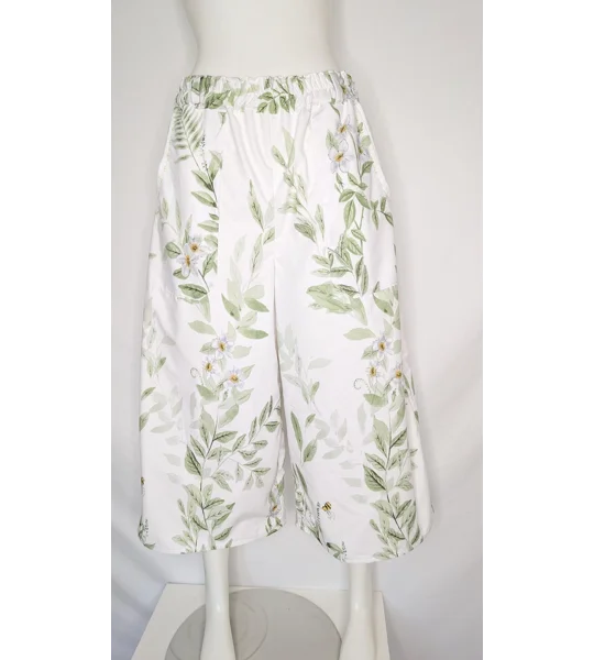 cropped trousers / culottes shorts: Reworked size 14, buzzy bees