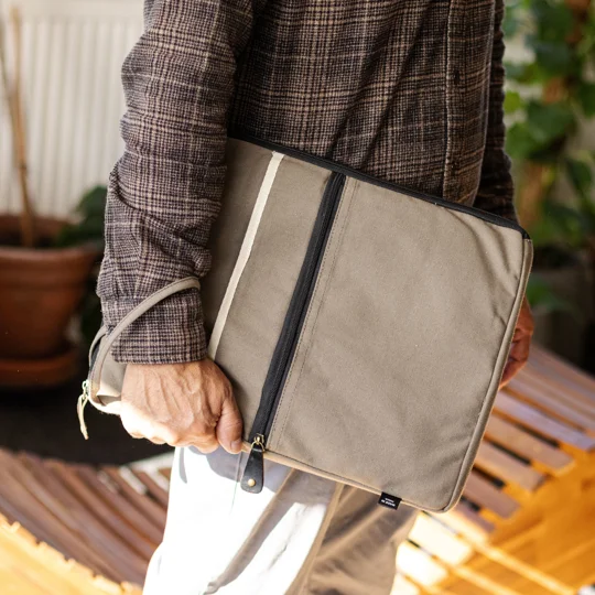 Canvas Large Laptop Pouch - Olive
