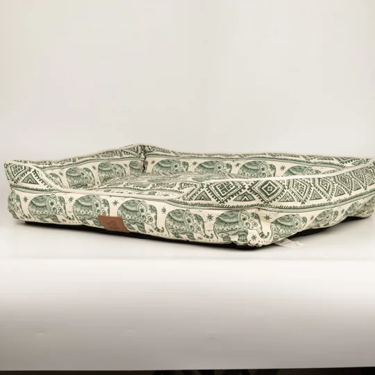 PAW Bed – Lucky Elephant – Green – 60 × 50 × 14cm
