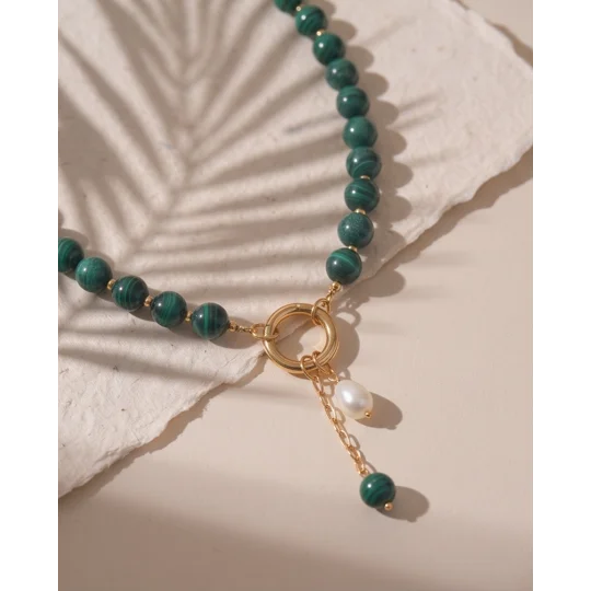 Emerald Elegance – Κολιέ με Νεφρίτη