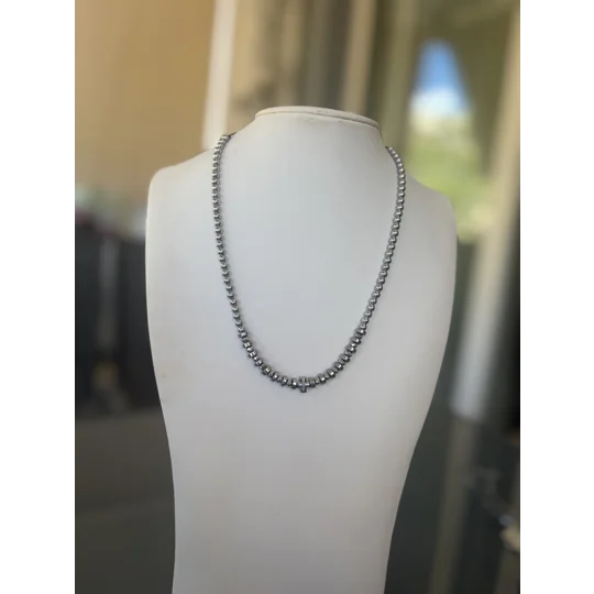 Silver Faith – Χειροποίητο Κολιέ Αιματίτη με Σταυρό