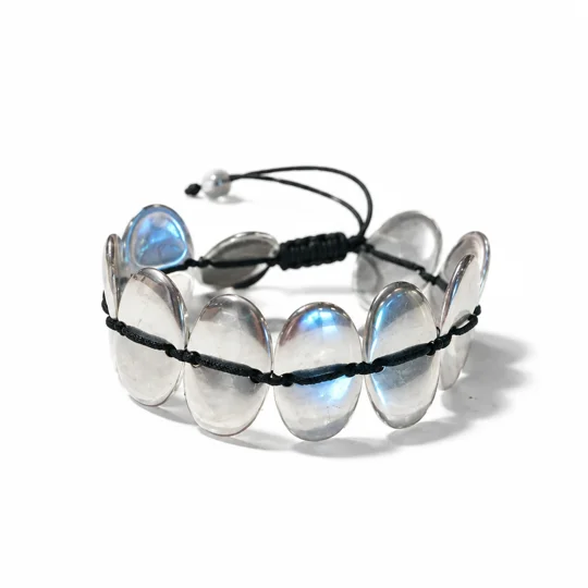 Βραχιόλι με Ασημί Οβάλ Στοιχεία – Silver Oval Bracelet