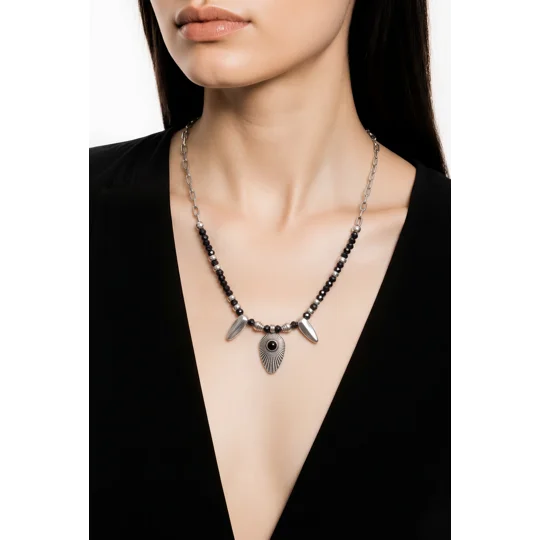 Κολιέ με Αιματίτη & Ασημί Στοιχεία | Hematite Necklace with Silver Details