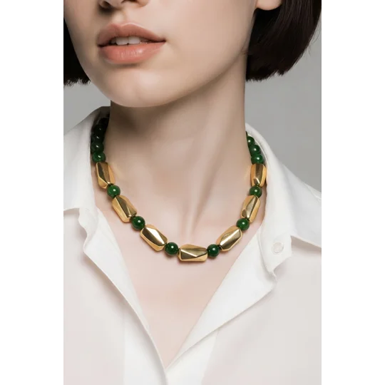 Verde Gold – Κοντό Κολιέ με Πράσινες Χάντρες / Verde Gold – Green & Gold Statement Necklace