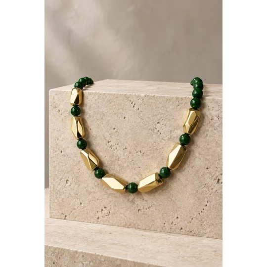 Verde Gold – Κοντό Κολιέ με Πράσινες Χάντρες / Verde Gold – Green & Gold Statement Necklace