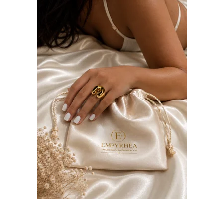 Sculpted U Ring - Size 8