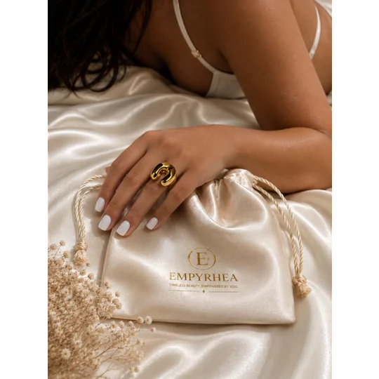 Sculpted U Ring - Size 8