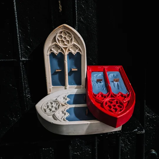 Gothic Arch Candle