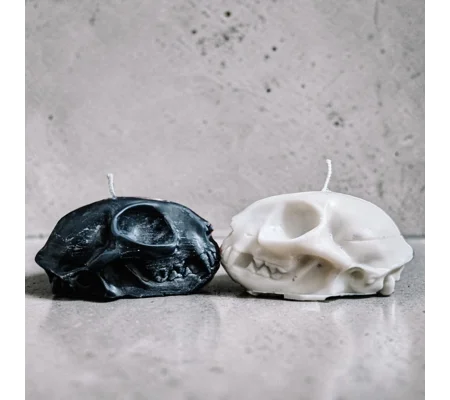 Kat Skull Candle