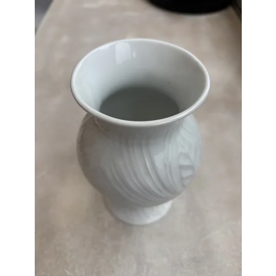 Vintage Royal Porzellan Bavaria KPM White Relief Vase - 1970s Op Art Mid Century Modern - Pristine C