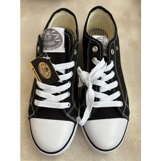 Brand New Dunlop Canvas Low Trainers Black White Plimsolls Pumps - UK Size 6.5