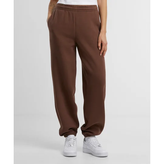 Build Your Brand Women’s fluffy sweatpants