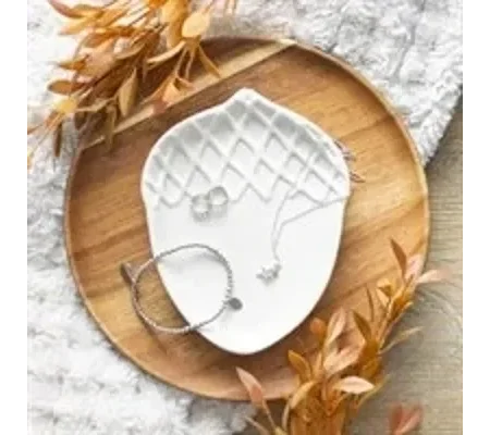 Autumn Acorn Dish