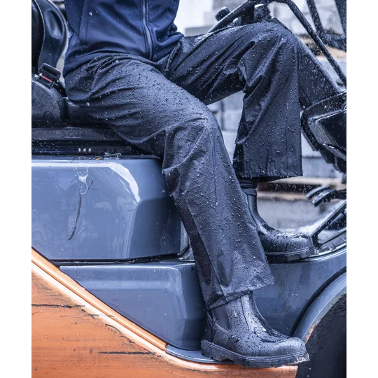 Regatta Professional Pro packaway overtrousers