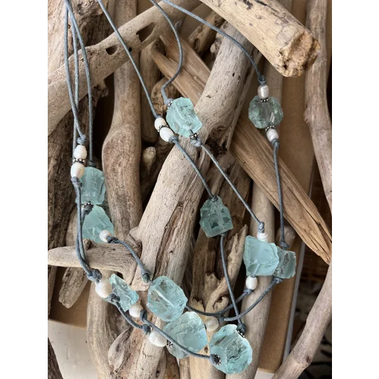 Aquamarine Gemstone Necklace ( Blue )