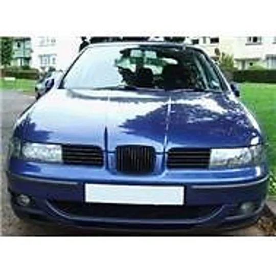 SEAT LEON & TOLEDO YRS 99-05 ,Debadged Black Grill NEW