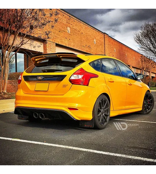 Ford Focus MK3 ST Yrs 12-14 RS Style Rear Bumper Diffuser