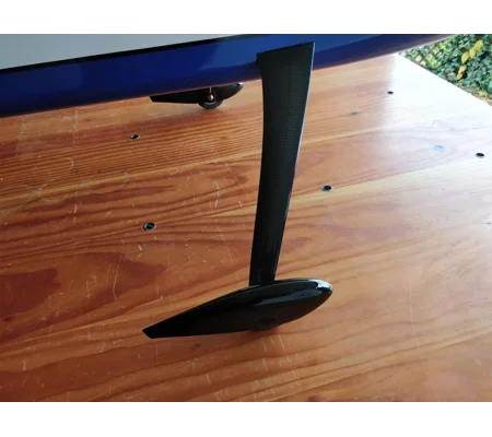 Falcon carbon landing gear