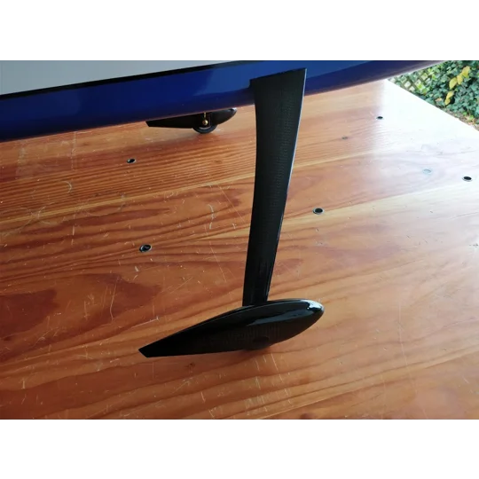 Falcon carbon landing gear