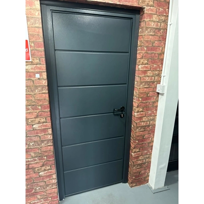 Modern Ribbed steel side gate