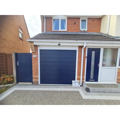 STS 77 insulated roller door