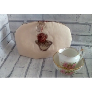 HOMEWARE - Tea Cosy