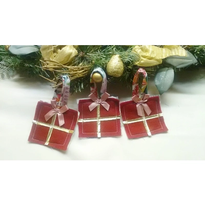 Red Felt Christmas Tree Decorations, Fabric Present Tree O..