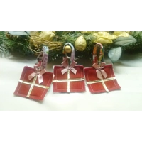 Red Felt Christmas Tree Decorations, Fabric Present Tree Ornament, handmade in Yorkshire Christmas l