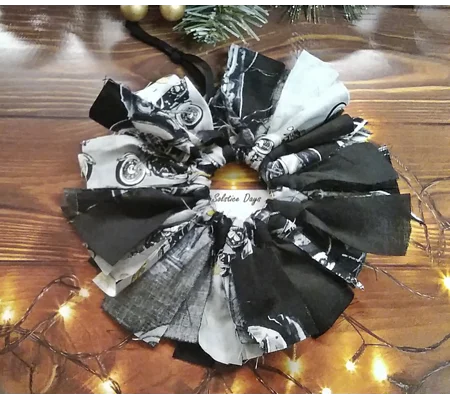 Motorbike mini rag wreath, eco friendly motorcycle home decor hanging decoration tree letter box gif