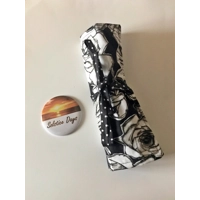 Black Roses Make Up Brush Roll,Handmade  Storage Case, Floral Lip Pencil Holder, Crochet Hook Case