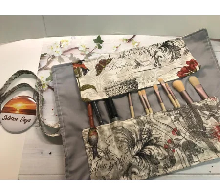 Handmade Music Script Make Up Brush Roll, Crochet Hook Storage Case, Ideal Secret Santa letter box G