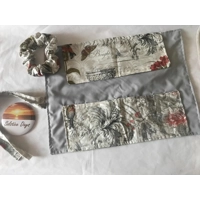 Handmade Gothic Skulls Make Up Brush Roll, Red Skull Goth Gift, Crochet Hook Storage Holder, Secret