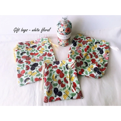 White Floral Gift Bags - Drawstring Reusable Fabric Gift Bags, Small and Medium Eco-Friendly Lined C