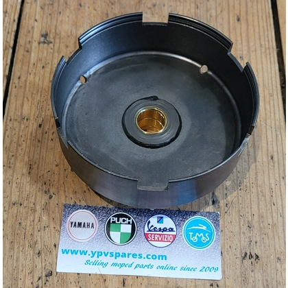 Puch Maxi pedal start clutch drum 21T.