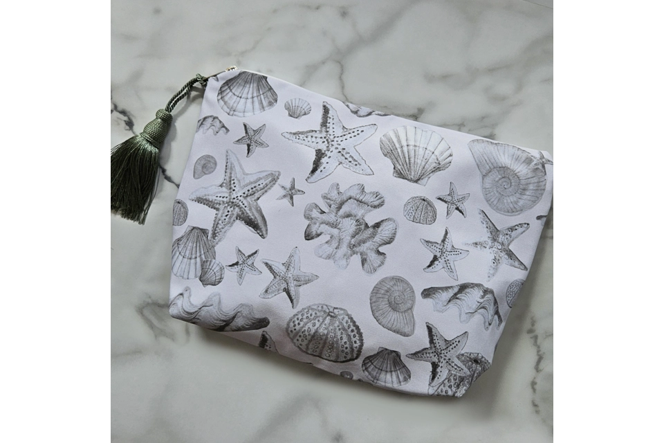 Nautica zipper pouch bag