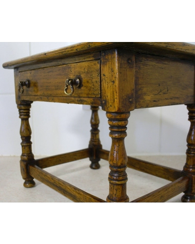 William And Mary country oak side table