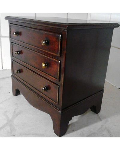 Late Georgian mahogany chest