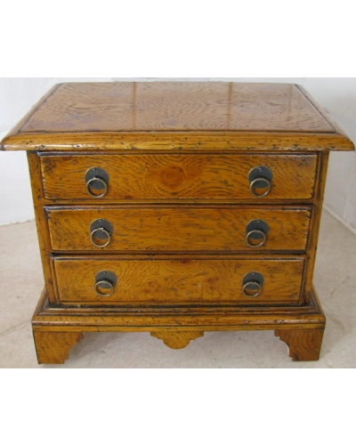 A Queen Anne period antique oak chest of drawers