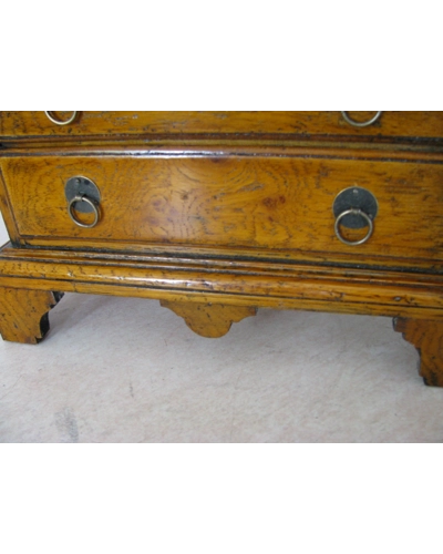 A Queen Anne period antique oak chest of drawers