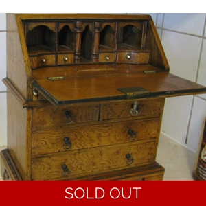 Queen Anne country made bureau with well